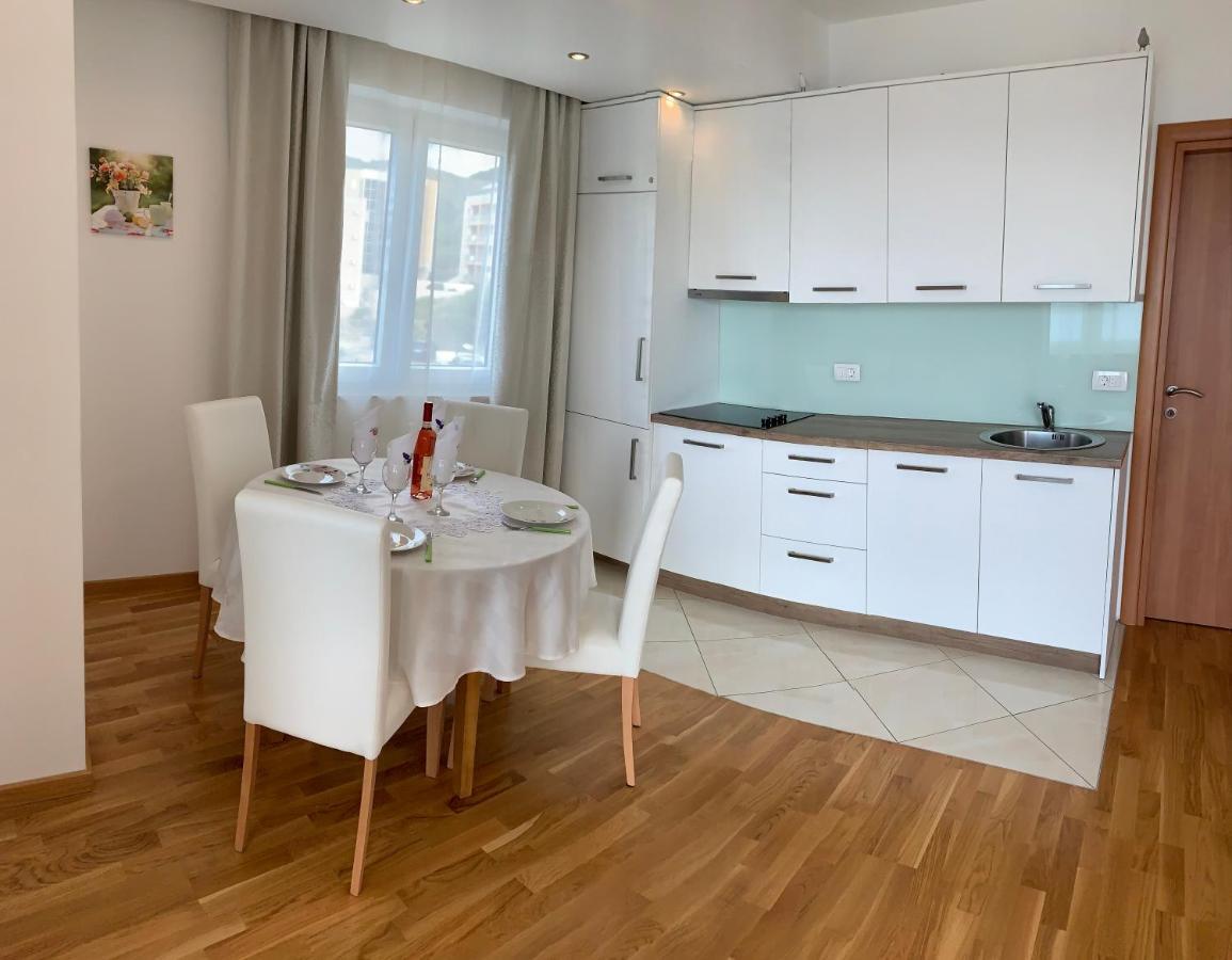 Ive Lole Ribara 38 Apartment Becici  Exterior photo